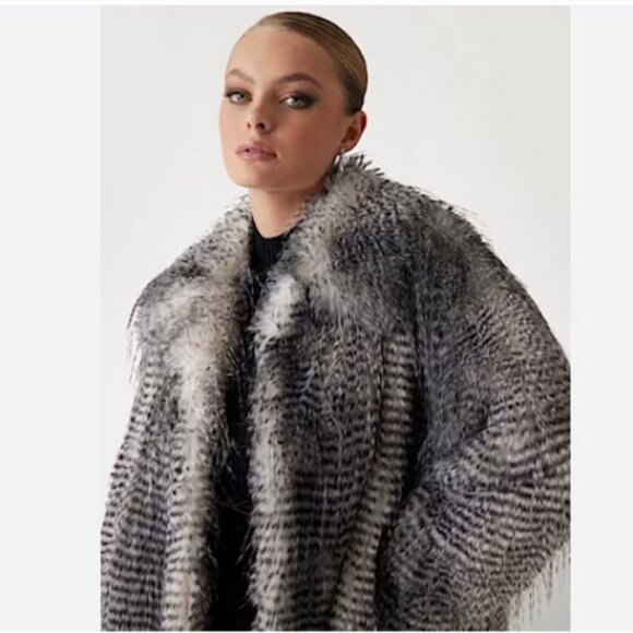 New Faux Fur Jacket GUESS  Coat Fur size L - Picture 1 of 9